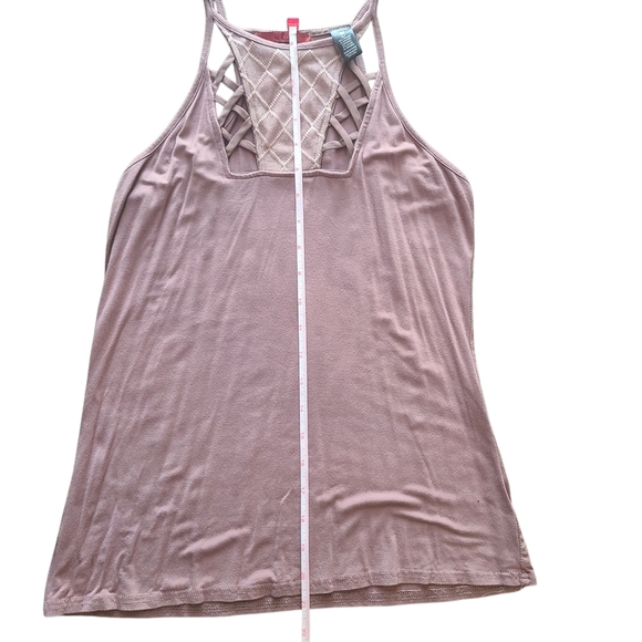 Buckle Red by BKE Lattice High Neck Tank Top Lavender Size Medium - Picture 6 of 6